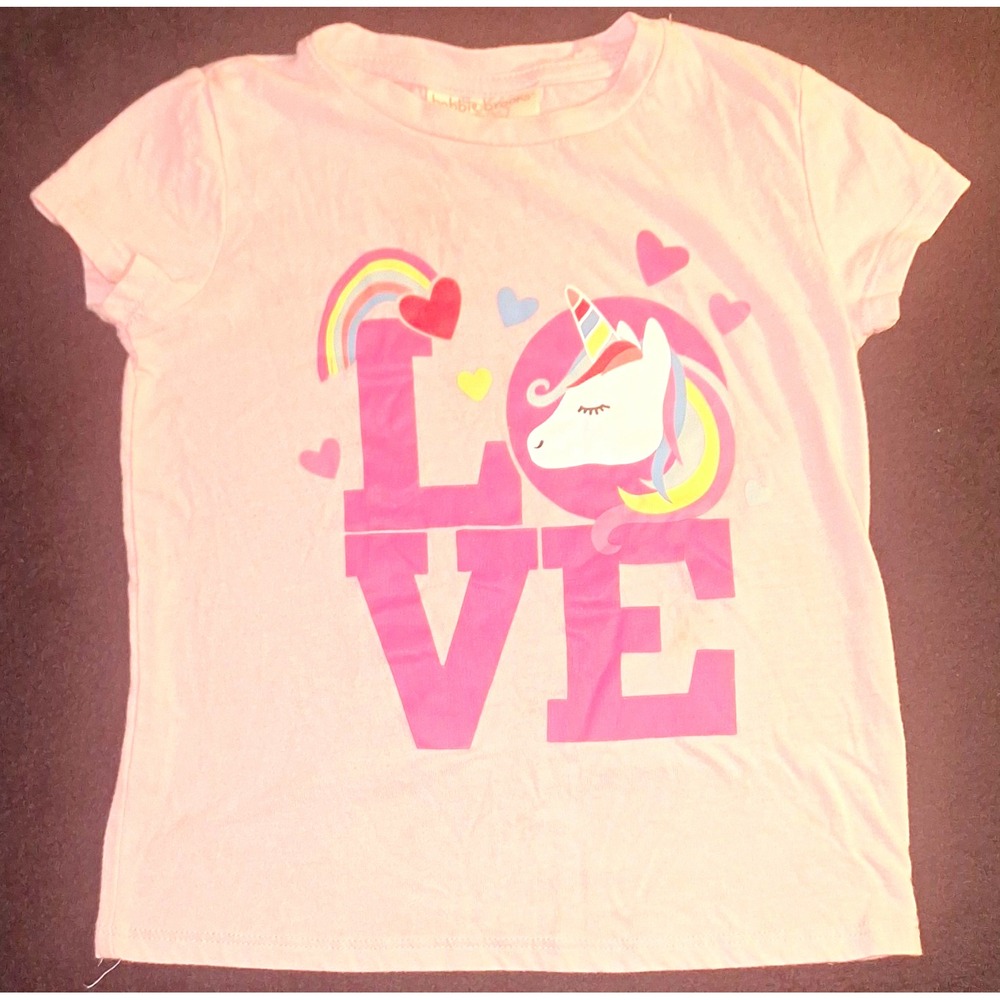 Bobbie Brooks Girls XS Pink Unicorn Love Rainbow Graphic Crew Neck T-Shirt